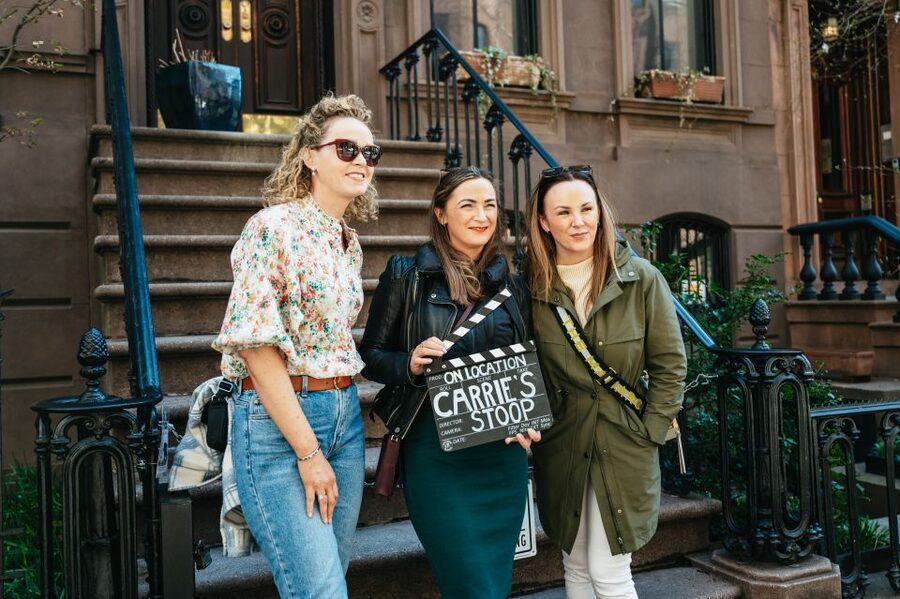 NYC: Sex and the City Hotspots Bus Tour (On Location Tours) - Guides, humor, and the value of the live performance