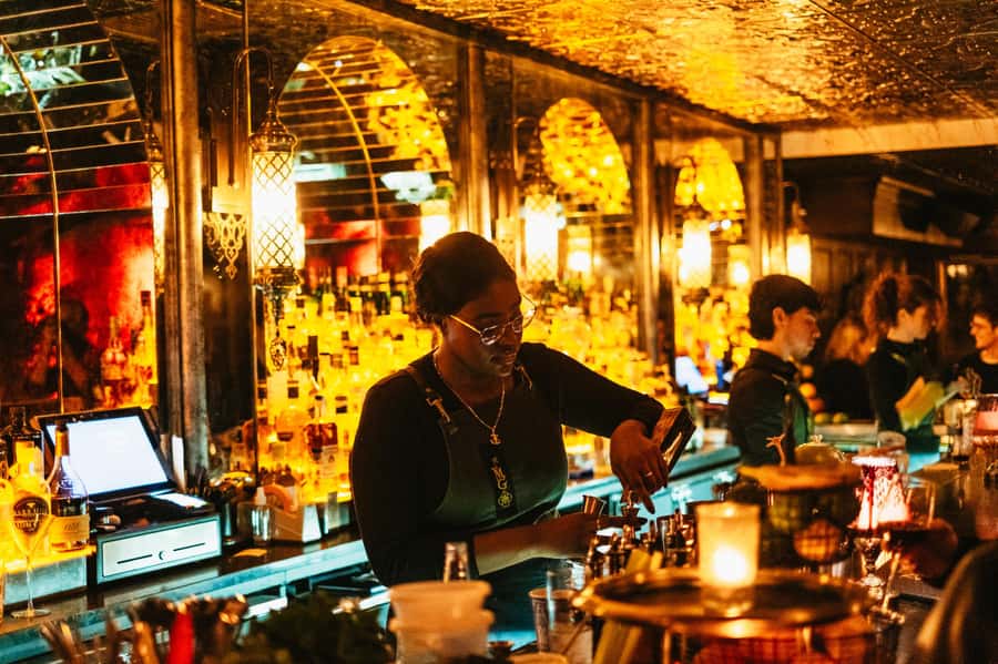 NYC: Speakeasy Drinks and Prohibition History Tour - The second stop connects Prohibition to the Gilded Age