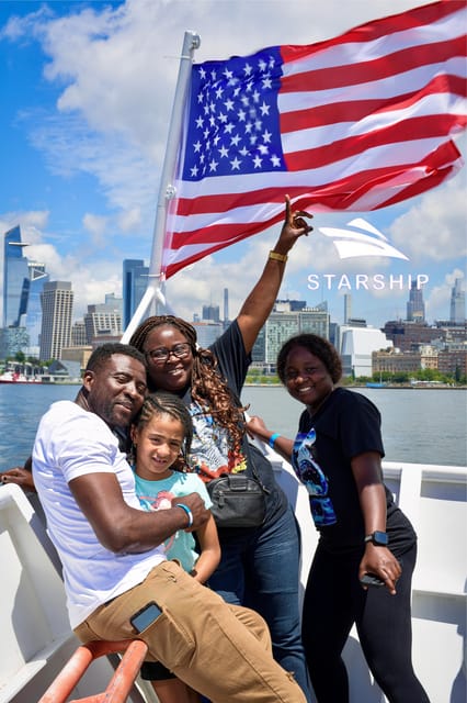 NYC: Starship Landmark 90 Minute Sightseeing Cruise - What the boat is like onboard