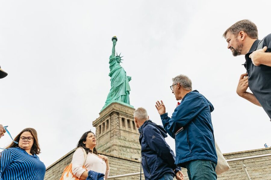 NYC: Statue of Liberty and Ellis Island Guided Tour - Liberty Island and the Statue of Liberty