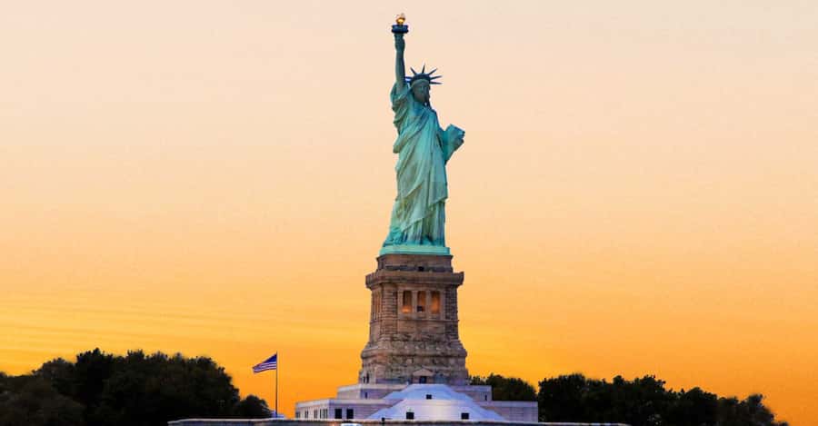 NYC: Statue of Liberty Sunset Cruise Skip-the-Line Ticket - The Statue of Liberty: close views, no island visit