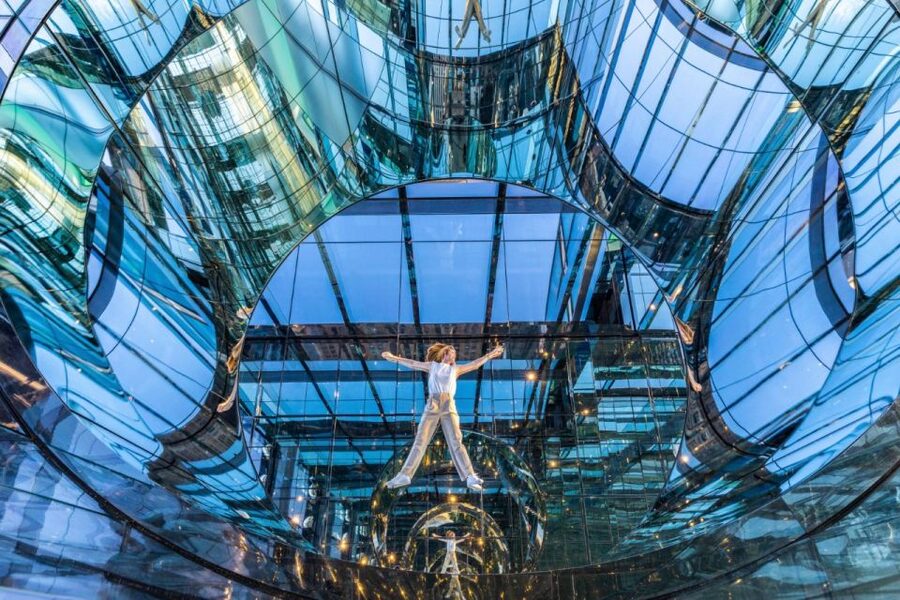 NYC: SUMMIT One Vanderbilt Tickets - SUMMIT LEVITATION and the glass ledges