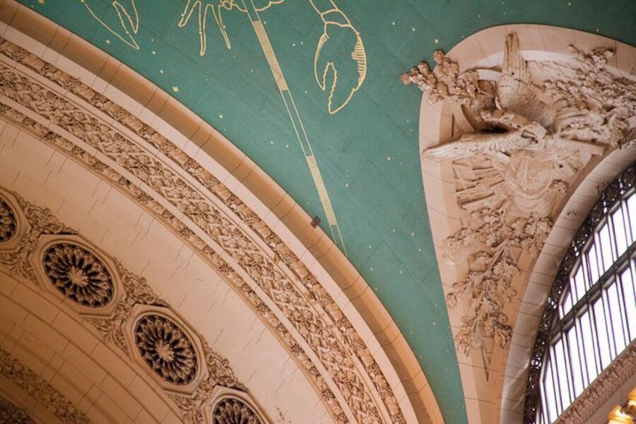 NYC: The Secrets of Grand Central Terminal - Glass walkways and spaces you would not find alone