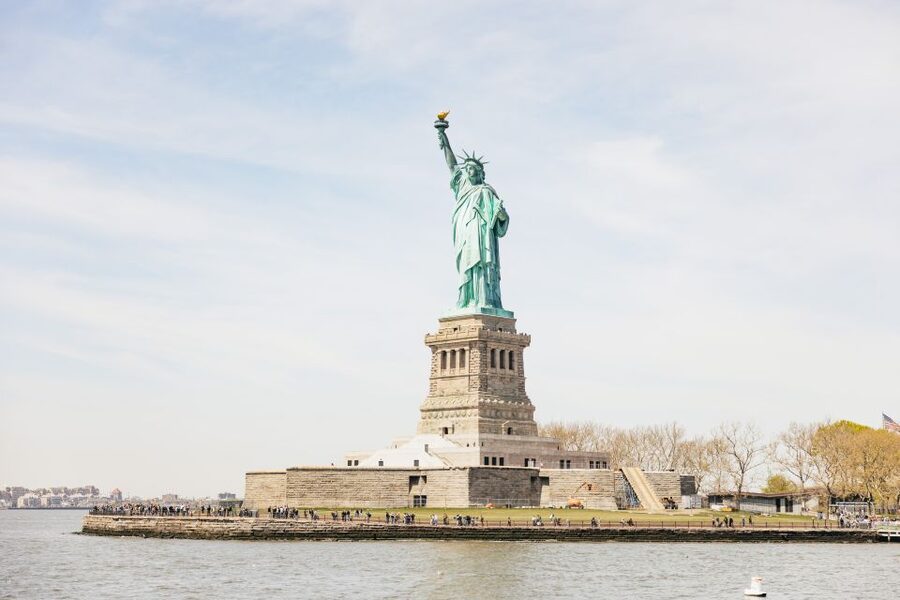 NYC: Wall Street Tour with 9/11 Memorial and Statue Ferry - Starting at 24 Broad Street in the Financial District