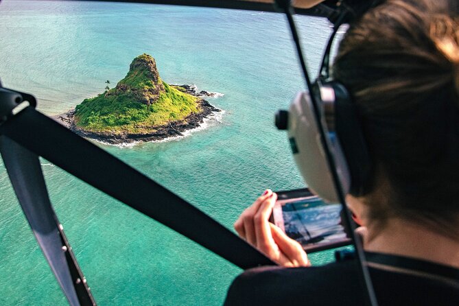 Oahu: 45 Minute Sights Unseen Helicopter Tour - Doors Off or On - Kaʻaʻawa Valley and the approach to Sacred Falls