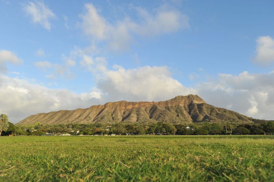 Oahu: Diamond Head Hike with Roundtrip Transportation - What to bring for a better morning