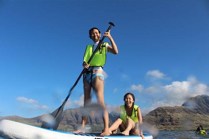 Oahu Dolphin and Snorkel Tour with Waikiki Pickup & Lunch - Hawaiian hula, music, and lunch aboard