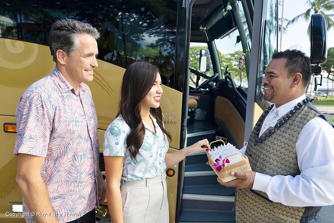 Oahu Grand Circle Island and Haleiwa Tour: 9-Hr Deluxe Experience - Diamond Head and the eastern coast from your window