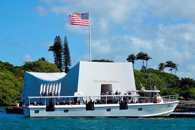 Oahu: Pearl Harbor USS Arizona Memorial & Battleship Missouri - Punchbowl Crater adds a quieter Honolulu stop