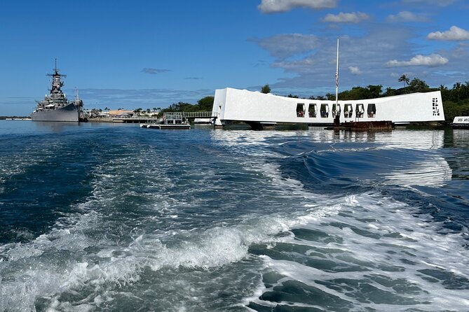 Oahu: Pearl Harbor USS Arizona Memorial Small Group Tour - Punchbowl Cemetery offers a quiet change of pace