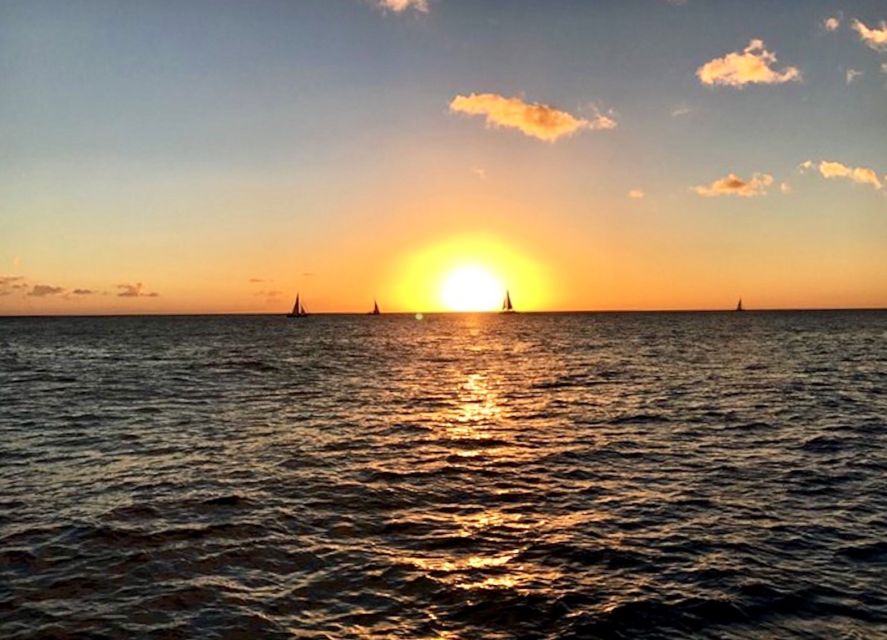 Oahu: Waikiki Glass Bottom Boat Sunset Cruise - Quick reasons to book