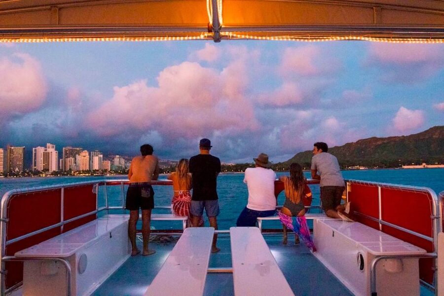 Oahu: Waikiki Glass Bottom Boat Sunset Cruise - Who will enjoy this cruise most?