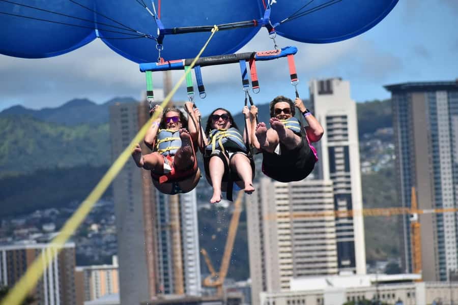 Oahu: Waikiki Parasailing - Key points at a glance