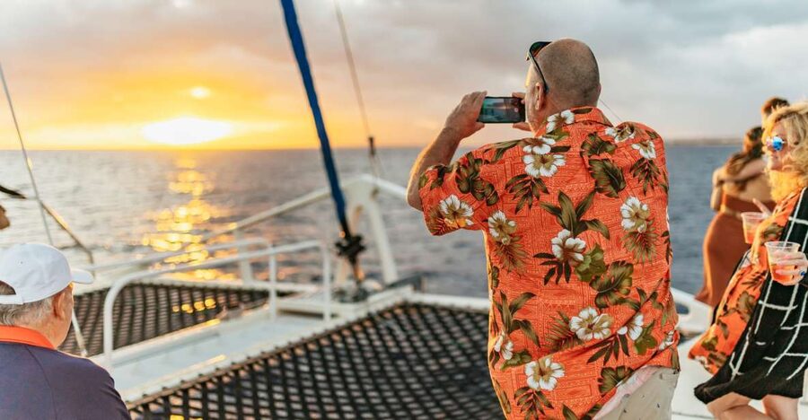 Oahu: Waikiki Sunset Catamaran Cocktail Cruise - Sailing from Kewalo Basin Harbor