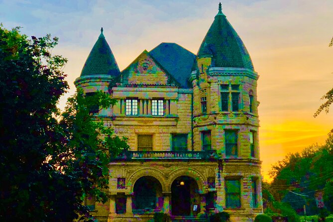 Old Louisville Ghost Tour as Recommended by The New York Times @ 4th and Ormsby - The storytelling is the real engine