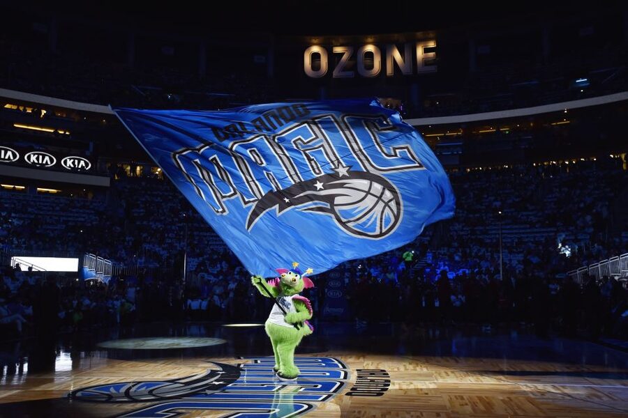 Orlando: Orlando Magic NBA Basketball Tickets - Nine dining and bar choices inside the arena