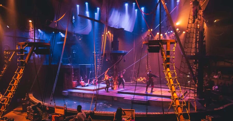 Orlando: Pirates Adventure Dinner Show with Drinks - Boarding the galleon in Orlando