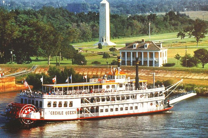 Paddlewheeler Creole Queen Historic Mississippi River Cruise - The first hour on the Mississippi
