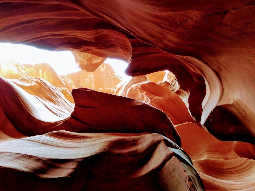 Page: Lower Antelope Canyon Entry and Navajo Guided Tour - Photography, phone tips, and the best way to use your time