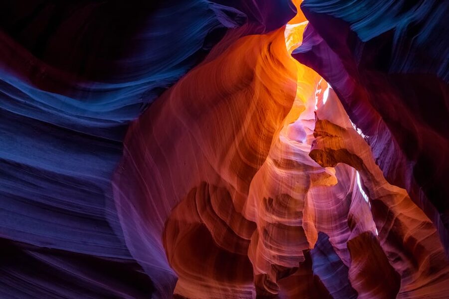 Page: Lower Antelope Canyon Prime-Time Guided Tour - Crowds, group spacing, and the prime-time question