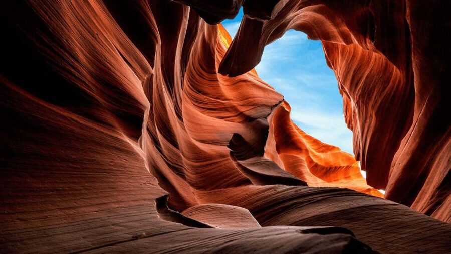 Page: Upper Antelope Canyon Prime Time Entry & Navajo Guide. - Checking in at TSE Bighanilini Tours