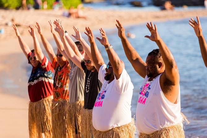 Paradise Cove Luau - Dinner: broad choice, uneven reactions