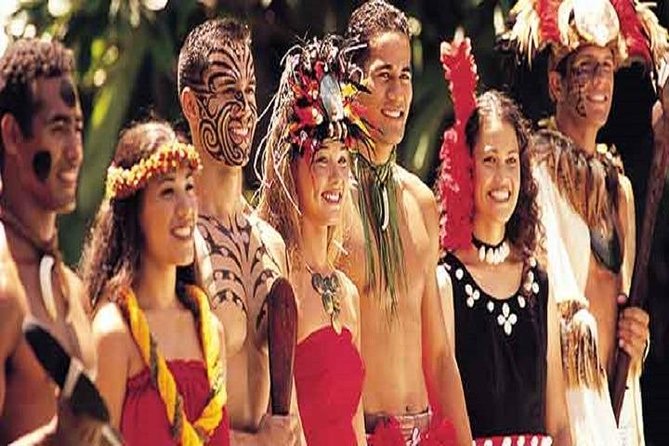Pearl Harbor, Dole Plantation, and Polynesian Center from Waikiki - Pearl Harbor begins with history and silence