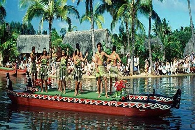 Pearl Harbor, Dole Plantation, and Polynesian Center from Waikiki - The USS Arizona Memorial is the day’s quietest moment