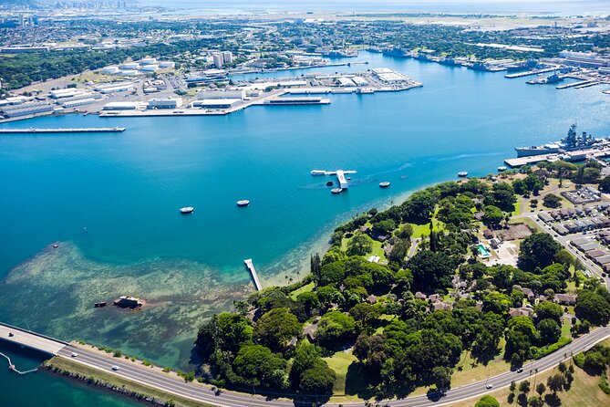 Pearl Harbor USS Arizona Memorial and Honolulu City Tour - The no-bag policy is not a minor detail