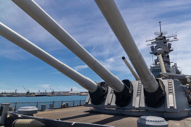 Pearl Harbor, USS Arizona Memorial & Honolulu City Tour - Small details that make the day easier