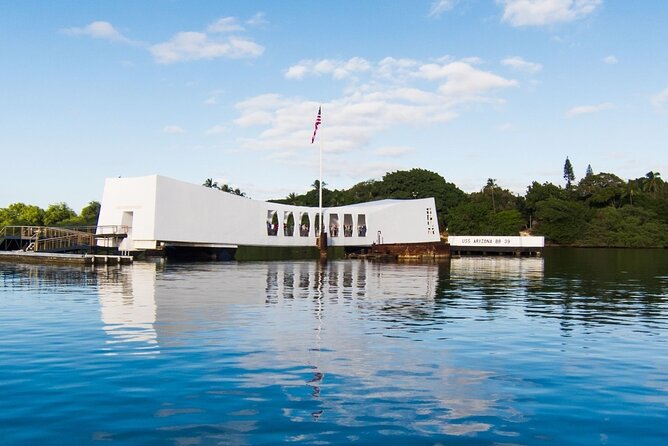 Pearl Harbor & USS Arizona Small-Group Tour [Early Access] - Guide quality can shape the whole morning