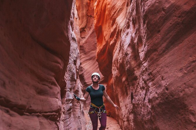Peekaboo Slot Canyon UTV and Hiking Adventure - From Moqui Cave to the sandy backcountry