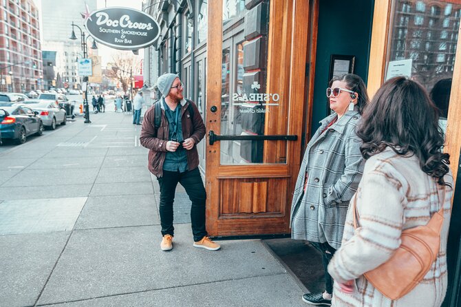 Phantoms of Prohibition: Ghosts Cocktails & Bites Walking Tour - The Galt House rooftop finish