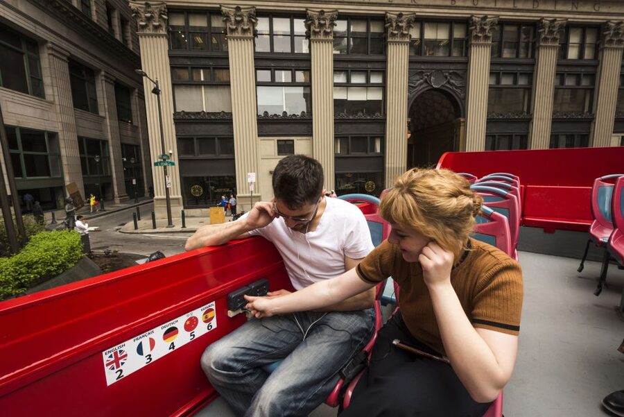 Philadelphia: Double-Decker Hop-on Hop-off Sightseeing Tour - Chinatown, Reading Terminal Market, and City Hall
