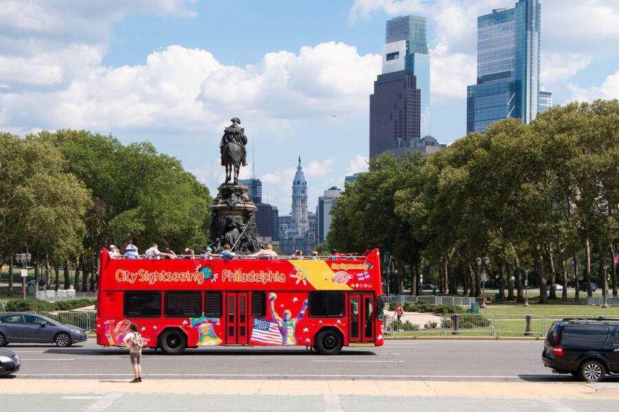 Philadelphia: Double-Decker Hop-on Hop-off Sightseeing Tour - Live guides are the main reason to ride