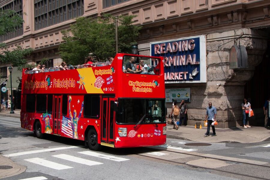 Philadelphia: Double-Decker Hop-on Hop-off Sightseeing Tour - Benjamin Franklin Parkway and the museum stops
