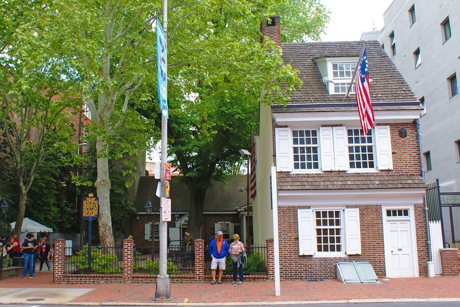 Philadelphia: History, Highlights & Revolution Walking Tour - Independence Hall and Congress Hall from the outside