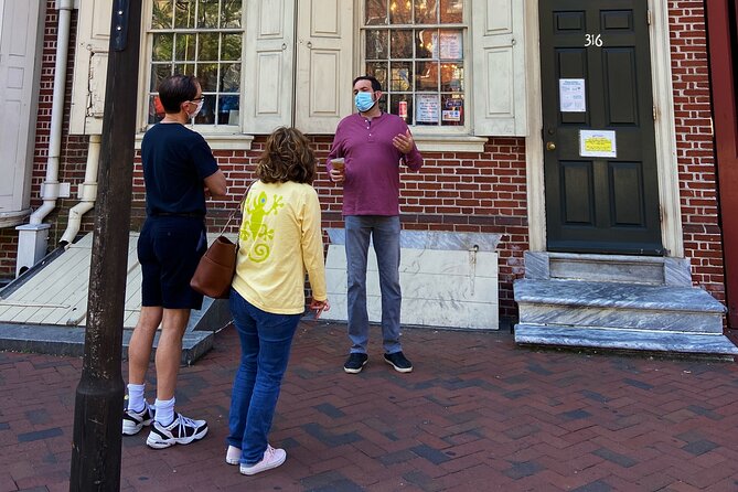 Philadelphia Old City Historic Walking Tour with 10+ Top Sites - The Second Bank’s portraits and public memory