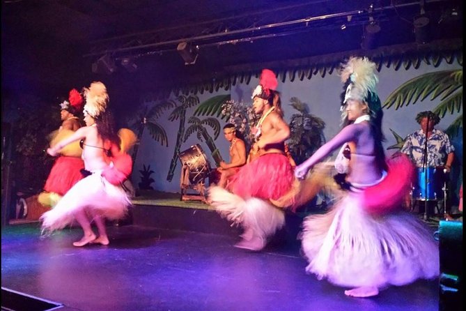 Polynesian Fire Luau and Dinner Show Ticket in Myrtle Beach - Arriving at St. John’s Inn
