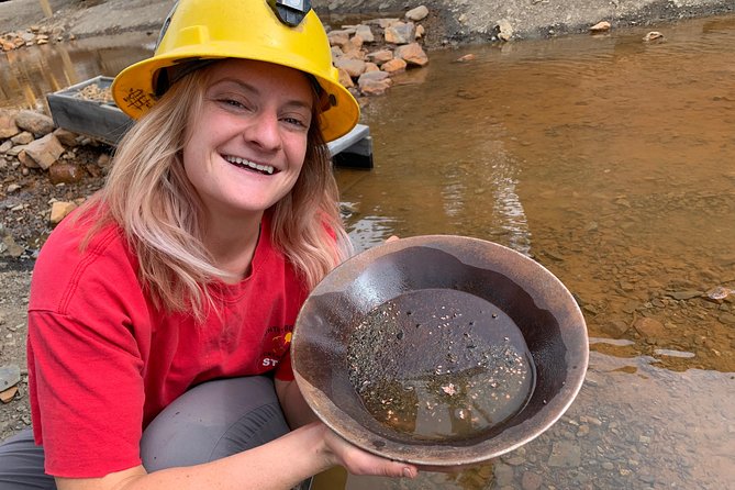 Real Gold Mine Tour with, gold panning and more - Gold panning in Eureka Creek
