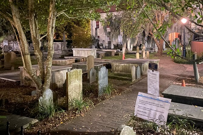 Real Hauntings of Charleston! (Small Group Ghost Tour) - Gateway Walk and the Waiting Spirit