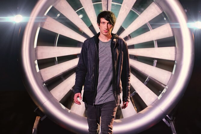 Reza Edge of Illusion Show in Branson - Booking Ahead and Cancellation Rules