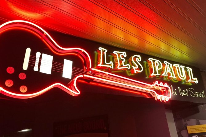 Rock and Roll Hall of Fame Admission in Cleveland - Meet the major artists through objects and stories