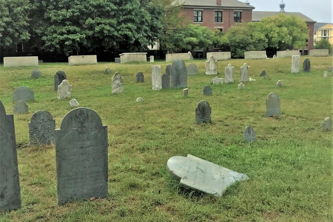 Salem's Best Ghost Tour - A 75-minute walk through Salem after dark