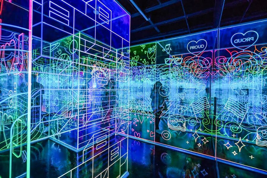 San Antonio: Hopscotch Immersive Art Experience Ticket - Moving through 15 changing art rooms