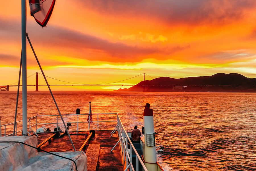 San Francisco: California Sunset Cruise (2-hours) - Leaving the waterfront with Alcatraz ahead