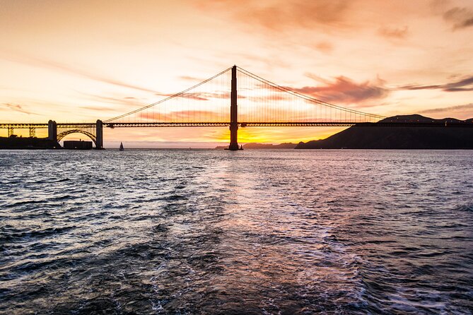 San Francisco City Lights Cruise (2-hours) - Returning Along the Marina and Fort Mason