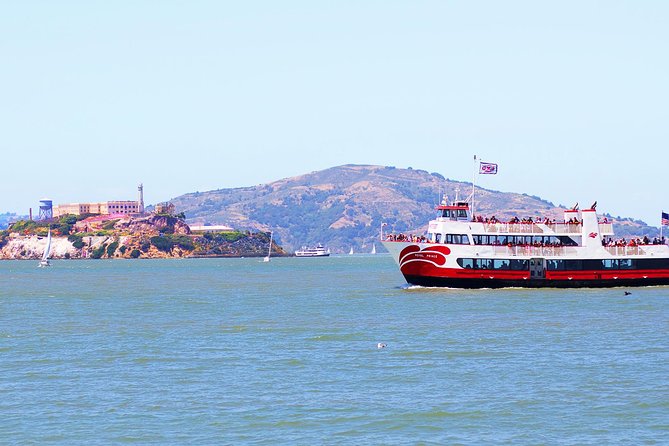 San Francisco: Golden Gate Bay Cruise (60 Minutes) - The Bay Bridge, Coit Tower, and the return to Pier 43 1/2