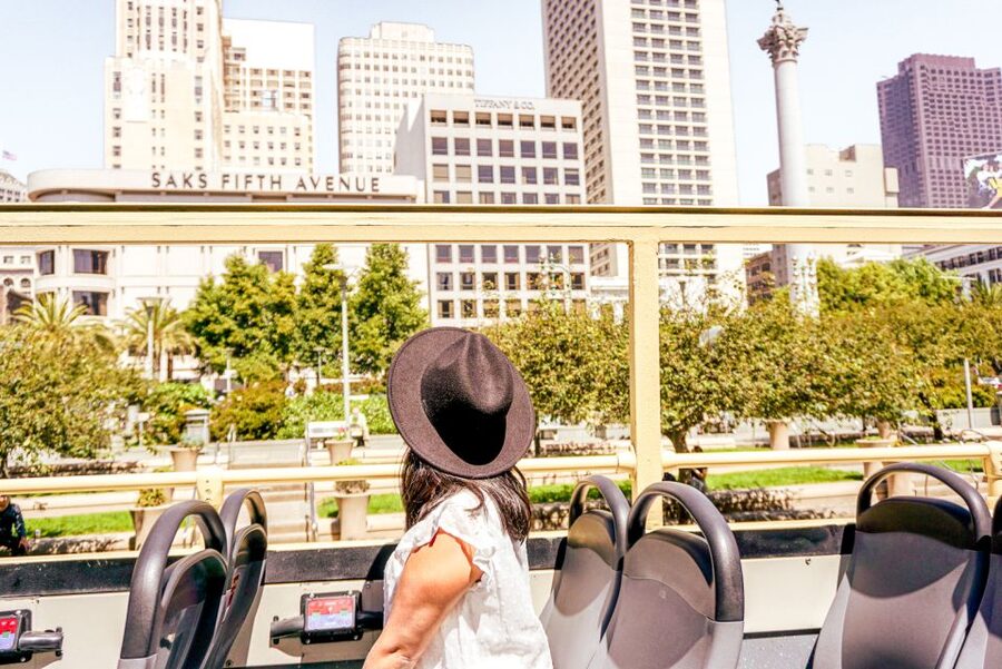 San Francisco: Hop-On Hop-Off Sightseeing Tour with 17 Stops - Union Square and the downtown sights