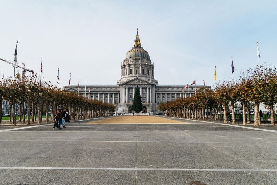 San Francisco: Movie Filming Locations Bus Tour - The guides make or break the experience